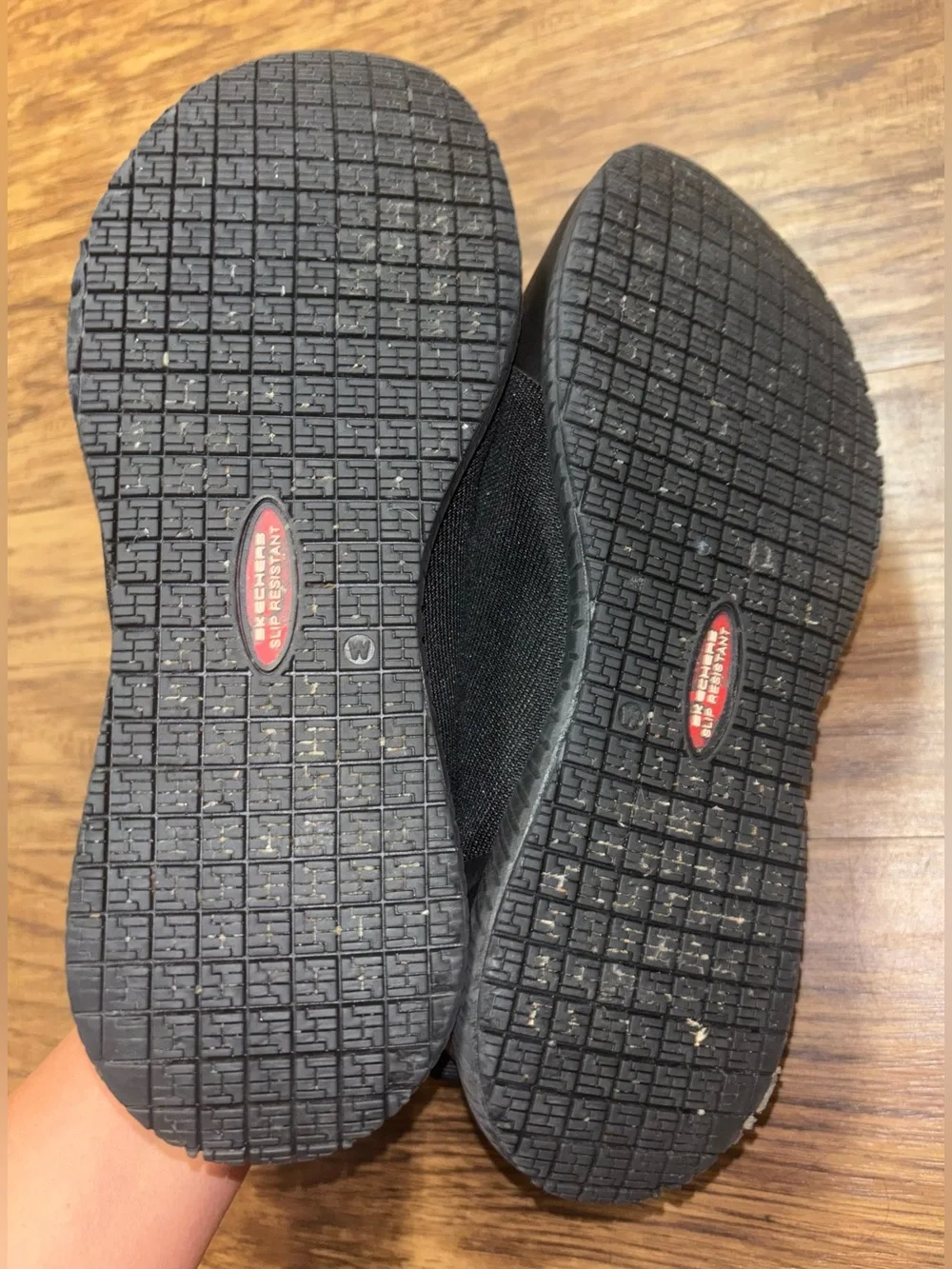 Skechers good preowned